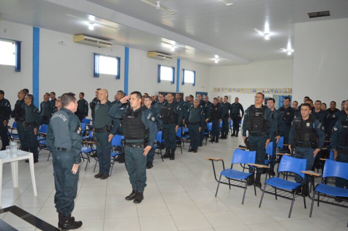 Polícia Militar de Coxim realiza formatura geral com efetivo