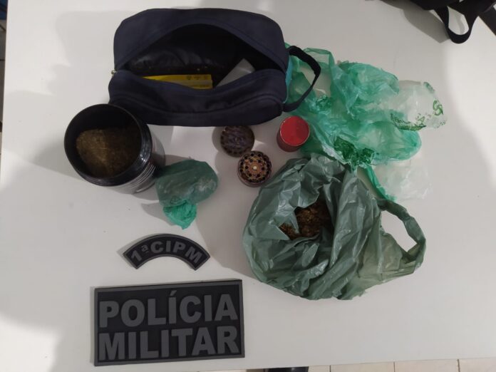 Polícia Militar na Operação Carnaval realiza abordagem à motocicleta e prende traficante em Bonito