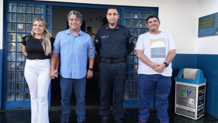 Comandante da 7ª CIPM recebe visita do Prefeito Municipal de Santa Rita do Pardo