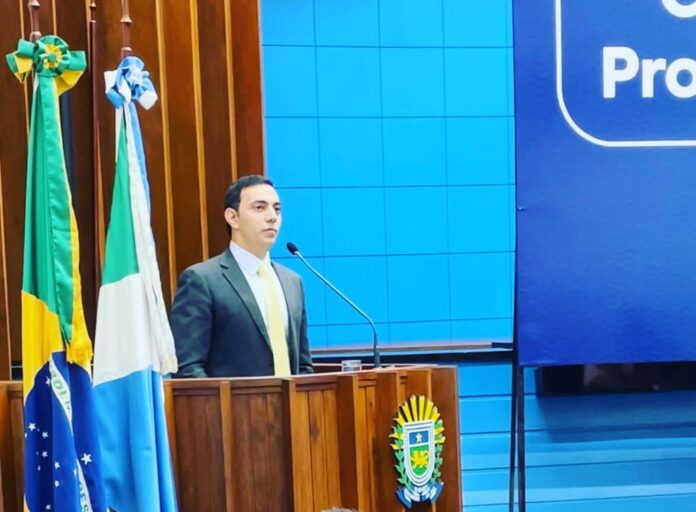 Delegado-Geral participa da Audiência Pública na Assembléia Legislativa para criação do Centro Integrado de Proteção à Criança e ao Adolescente