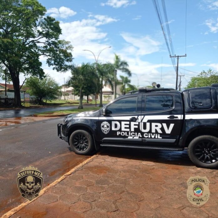 POLÍCIA CIVIL/DEFURV indicia falso policial que roubou dois veículos na Capital e prende dois em flagrante por receptação qualificada