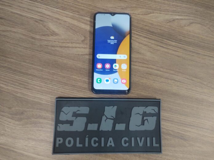 Polícia Civil recupera aparelho celular furtado e identifica receptadora