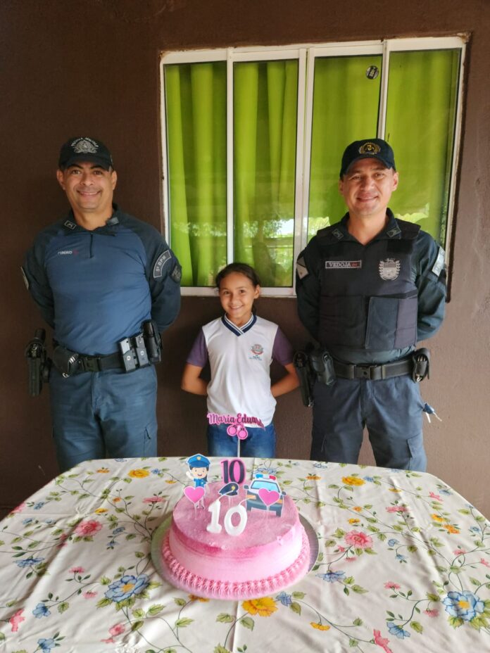 Polícia Militar participa de aniversário de Fã da PM em Rio Verde