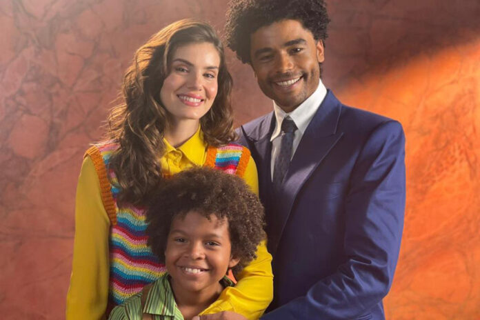 Marê (Camila Queiroz), Orlando (Diogo Almeida) e Marcelino (Levi Asaf) em Amor Perfeito