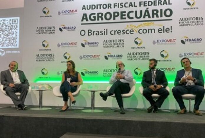 Desafios da fiscalização de carnes são debatidos no 2º dia da Expomeat