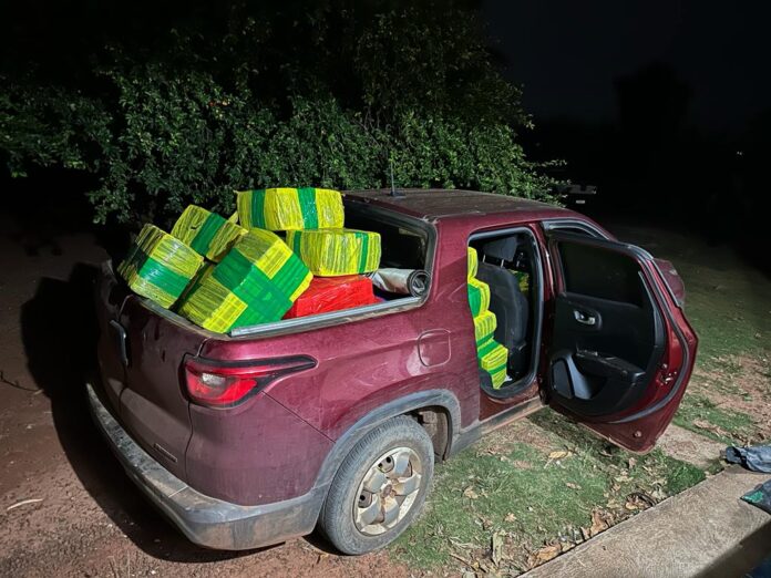 Polícia Civil apreende aproximadamente cinco toneladas de maconha, armas de fogo e veículo, em Mundo Novo