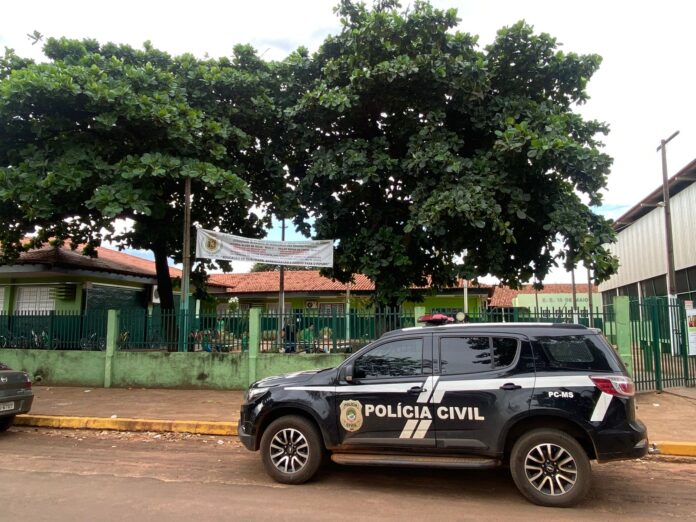 Polícia Civil em Deodápolis realiza visita às escolas