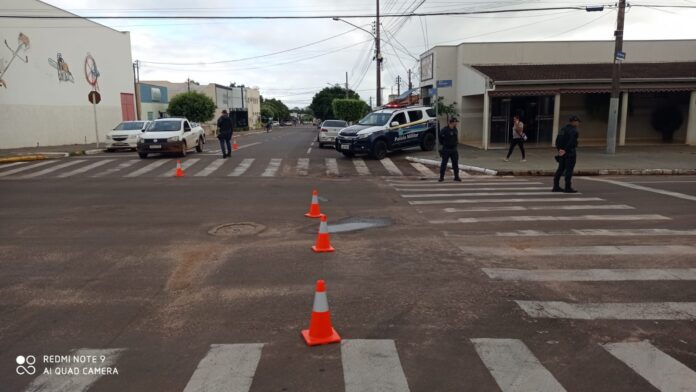 Polícia Militar realiza blitz de trânsito e orienta condutores em Bataguassu