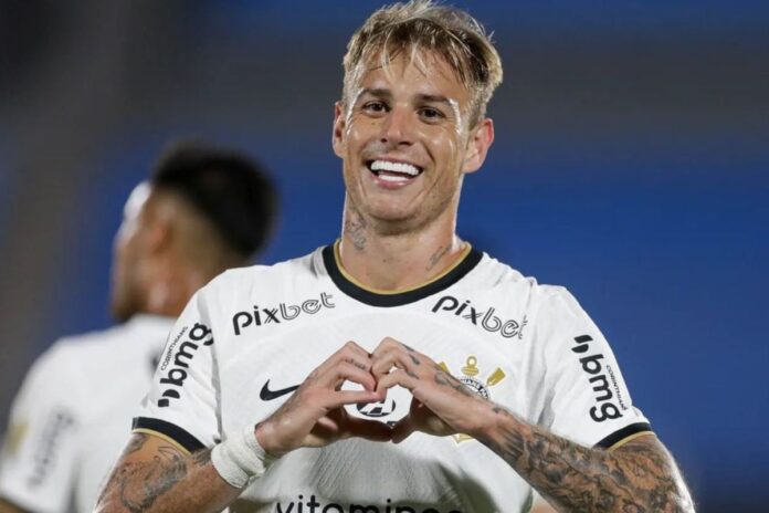 Roger Guedes durante jogo do Corinthians