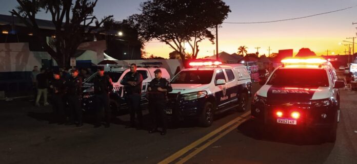 Polícia Militar garante a segurança durante a tradicional Festa de Peão em Aparecida Taboado.