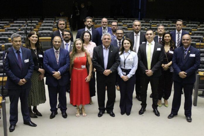 Delegado-Geral da Polícia Civil de MS participa de reunião com Conselho Nacional dos Chefes de Polícia e Deputado Federal para discutir pautas relevantes para a área de segurança pública