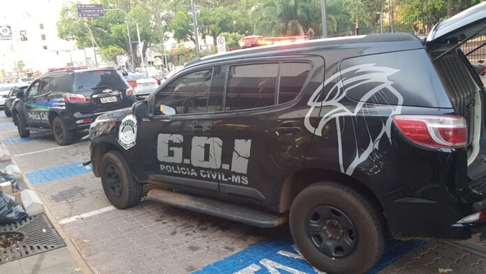 Homem é preso pela Polícia Civil, em Campo Grande, traficando drogas no Bairro Parati