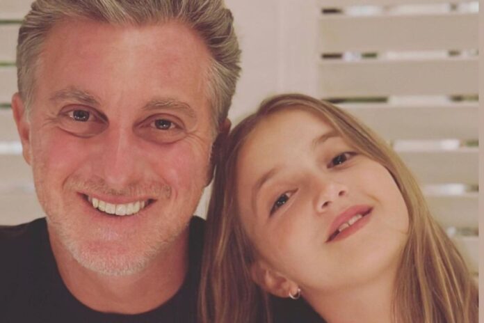 Luciano Huck e a filha Eva