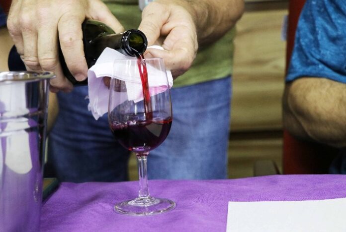 Avaliação de vinhos artesanais destaca evolução da região oeste