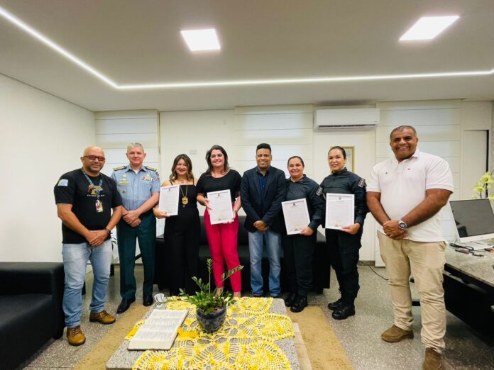 Delegada-Geral Adjunta e titular da 4ªDP são homenageadas pelos relevantes serviços prestados em prol das mulheres