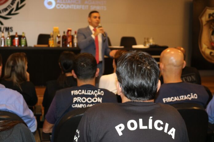 Polícia Civil e Procon realizam curso para identificação de bebidas falsificadas, descaminhadas ou contrabandeadas