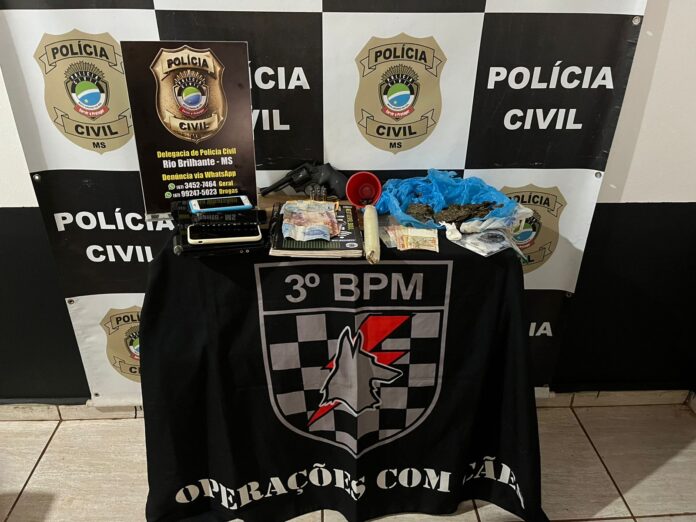 Polícia Civil prende três pessoas por tráfico de drogas e porte ilegal de arma de fogo em Rio Brilhante