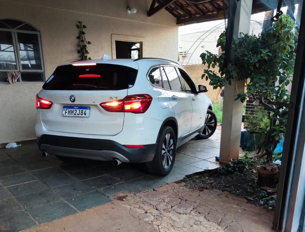 Polícia Civil recupera BMW/X1 roubada e prende receptador em flagrante