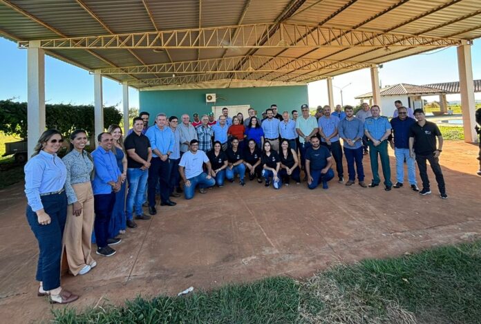 Comandante do CPA-6 Recepciona Autoridades em Rio Verde