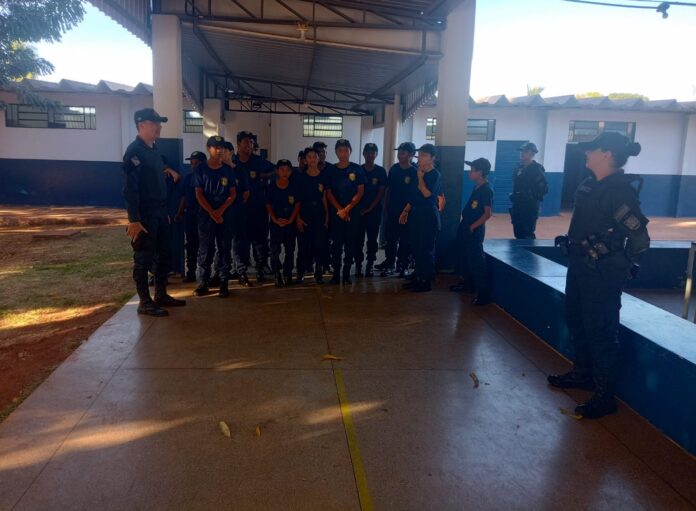 Patrulha Mirim do Trânsito Visita Escola Cívico Militar em Rio Verde