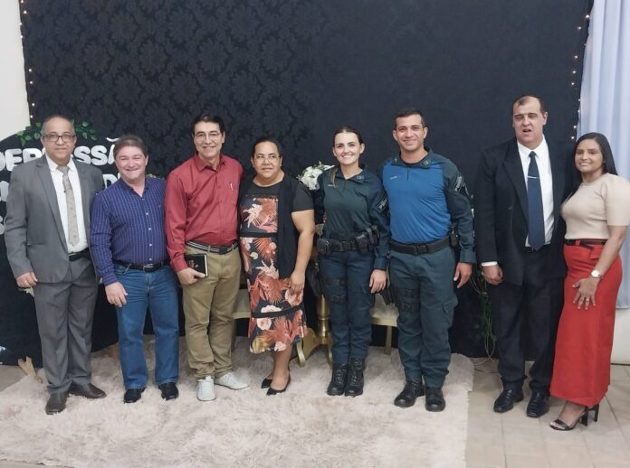 Polícia Militar realiza palestra sobre violência doméstica em igreja de Coxim