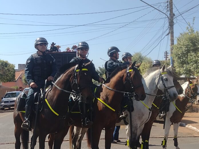 Polícia Militar Garante Segurança durante a Tradicional Cavalgada de Cassilândia