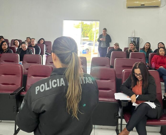 Polícia Militar através do Promuse realiza palestra sobre violência doméstica para agentes de saúde em Coxim