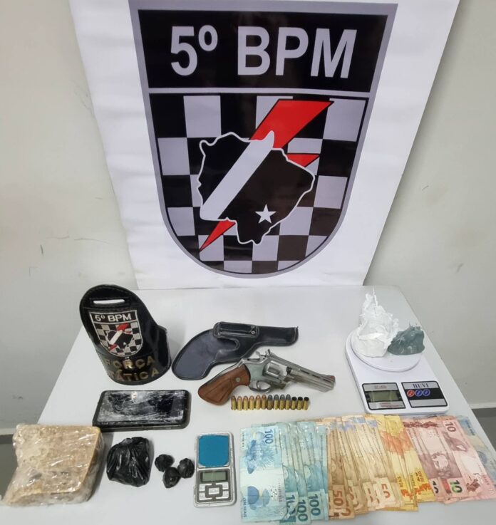 Polícia Militar prende jovem por tráfico de drogas e posse irregular de arma em Coxim