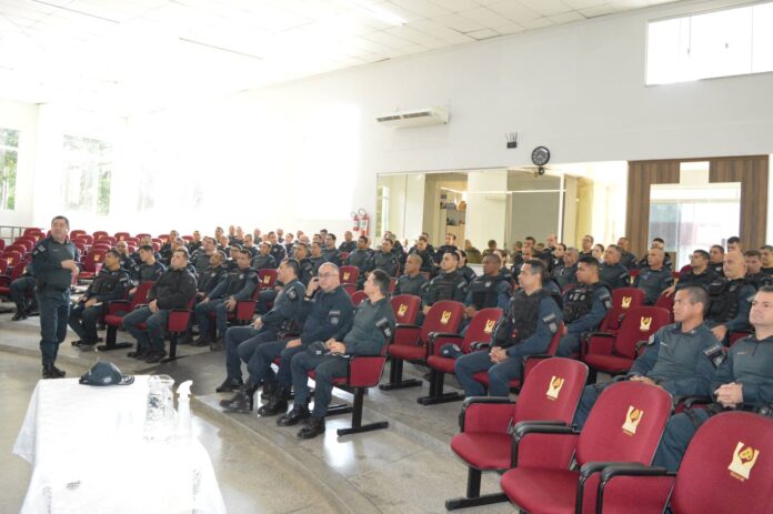 Polícia Militar realiza formatura geral do CPA-6 em Coxim