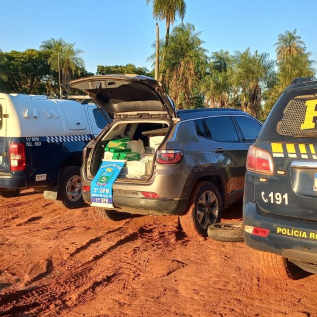 Ação conjunta entre PM e PRF resulta na apreensão de 780 kg de droga