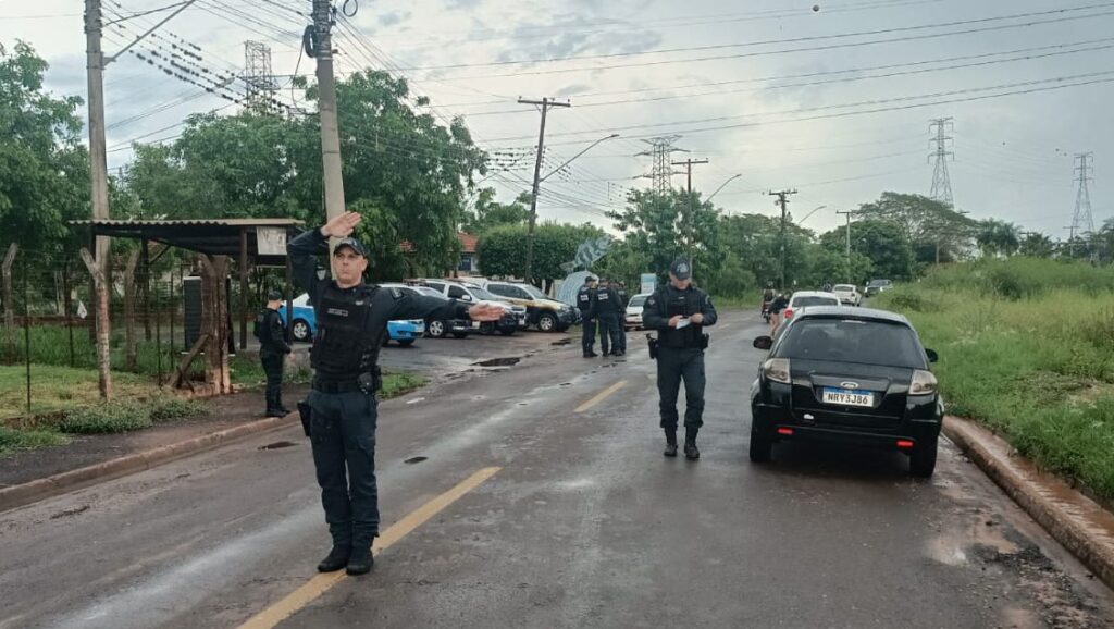 Polícia Militar em Três Lagoas realiza Operação no bairro Jupiá.